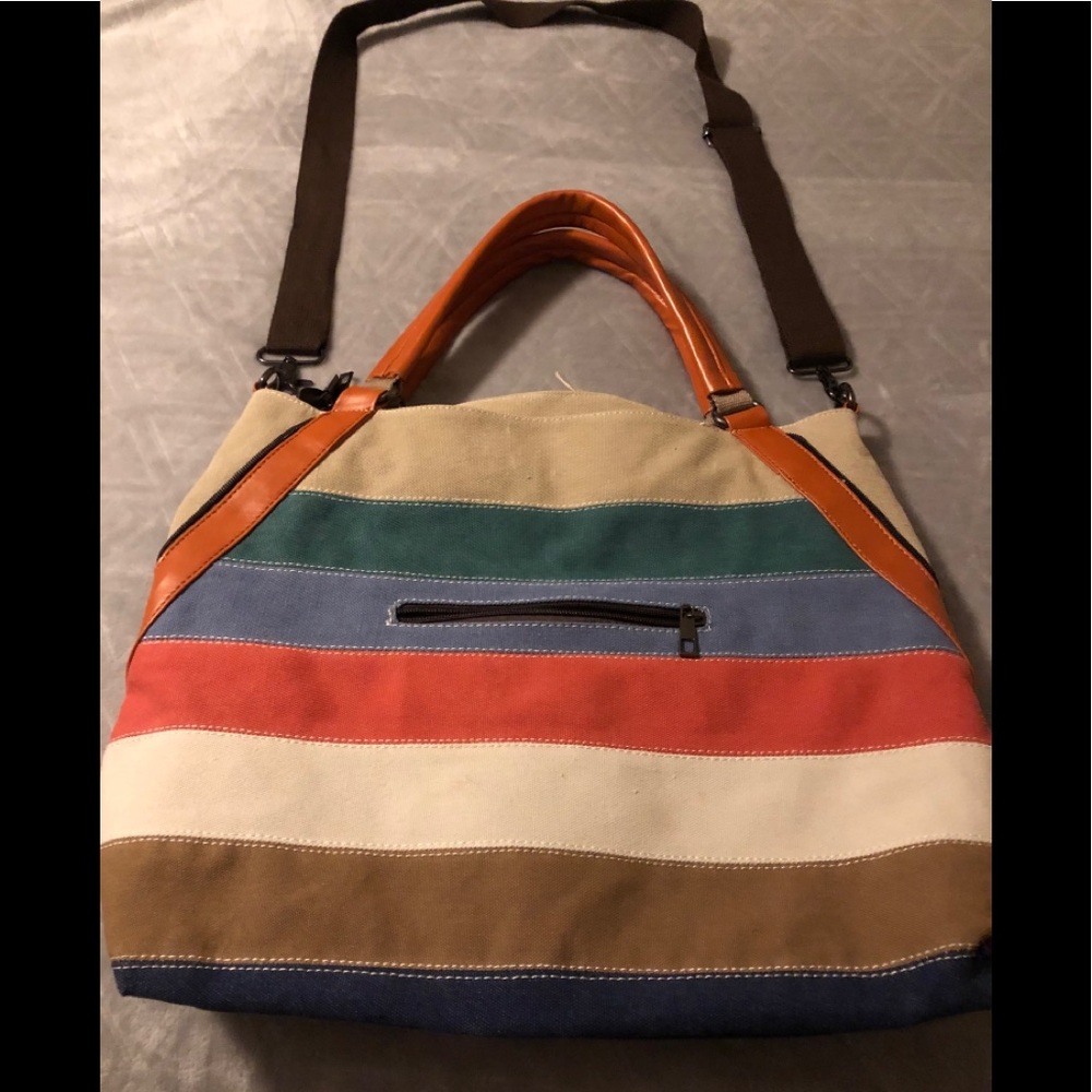 Women’s purse- adjustable strap